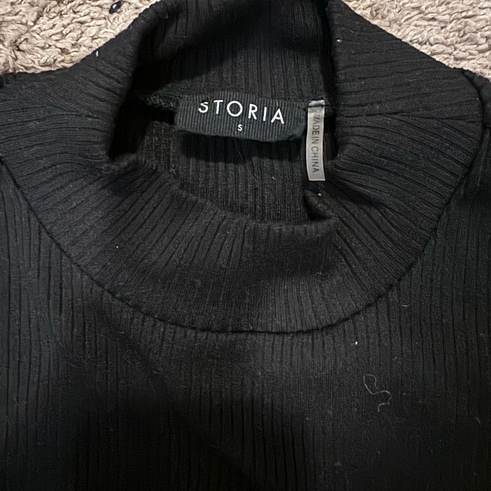Black Ruffle Top - Picture 2 of 3